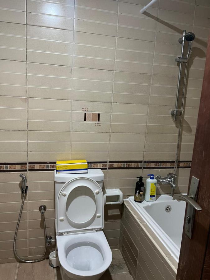 Master Room Attached Bathroom Dubai Exterior foto